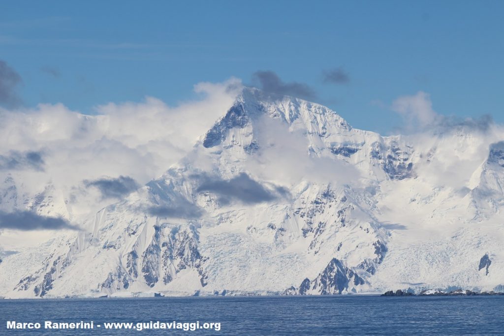 Isla Brabante, Archipiélago Palmer, Antártida. Autor y Copyright Marco Ramerini