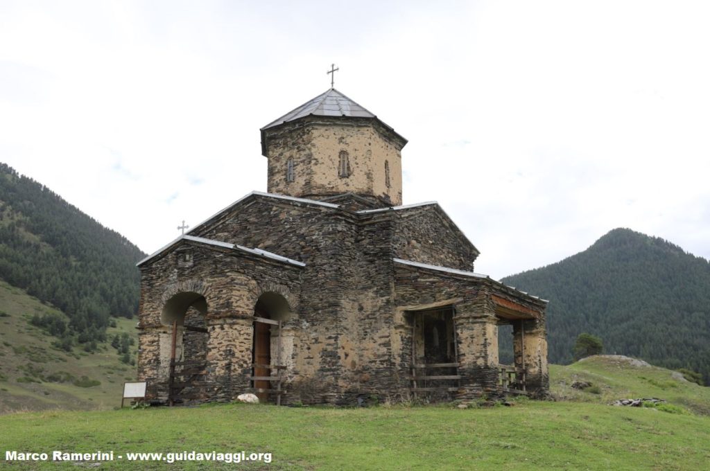 Iglesia, Shenakho, Tusheti, Georgia. Autor y Copyright Marco Ramerini