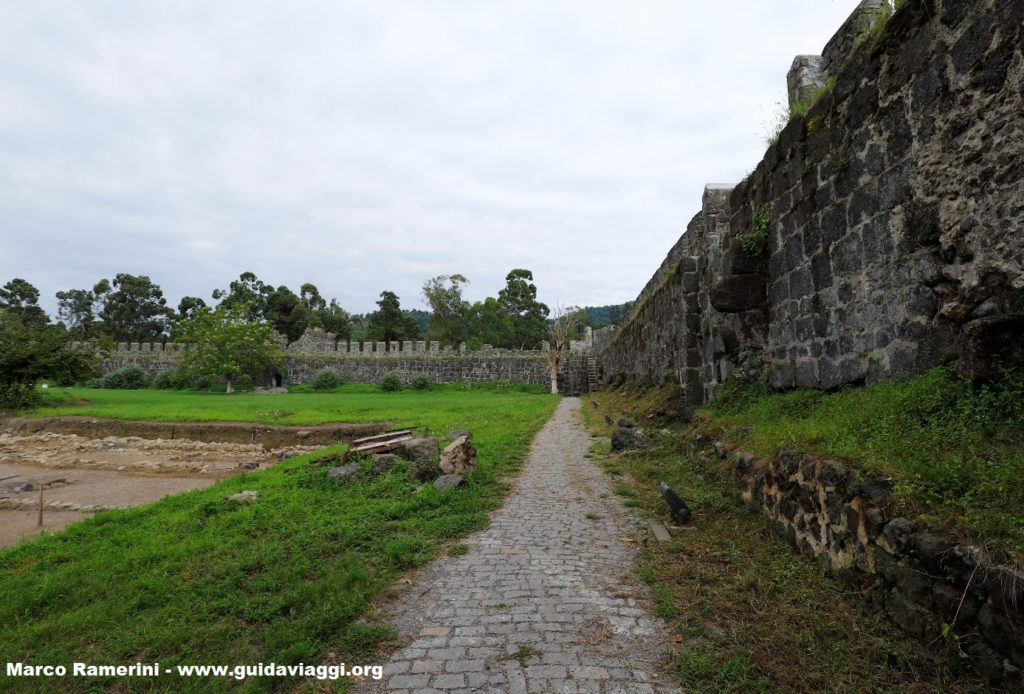 Fortaleza romana de Gonio (Asparus). Autor y Copyright Marco Ramerini