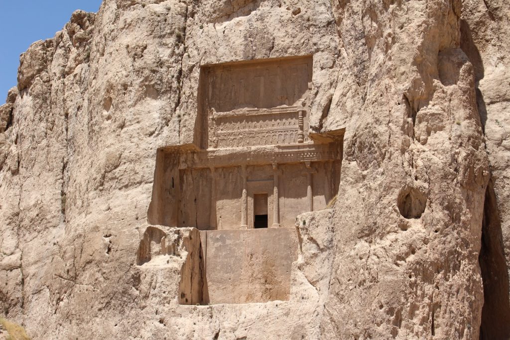La tumba de Darío II, Irán. Autor y Copyright Marco Ramerini