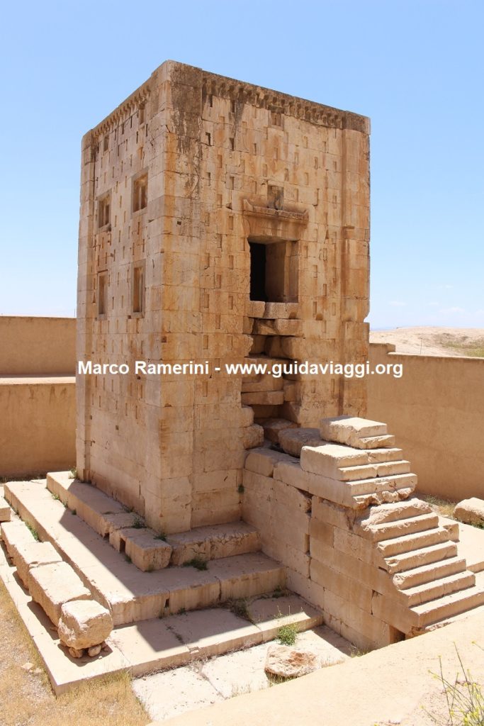 Torre de Ka'bah en Zoroastro, Naqsh-e Rostam, Irán. Autor y Copyright Marco Ramerini